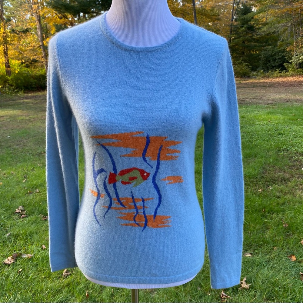 J. McLAUGHLIN SWEATER CREWNECK BLUE FISH TROPICAL RED ORANGE GREEN tag M fits S